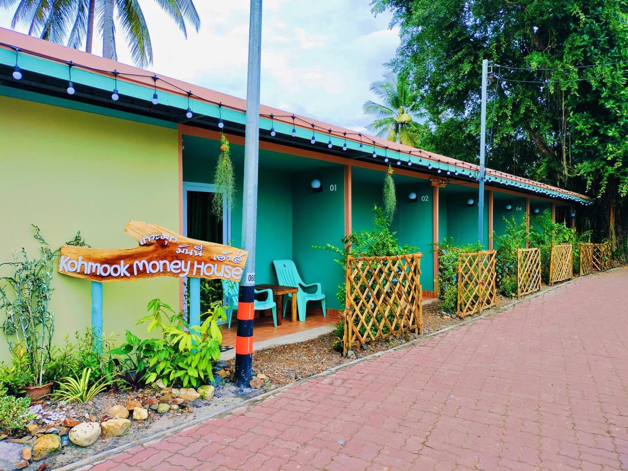 Kohmook​ Money​ House Apartment เกาะมุก ภายนอก รูปภาพ